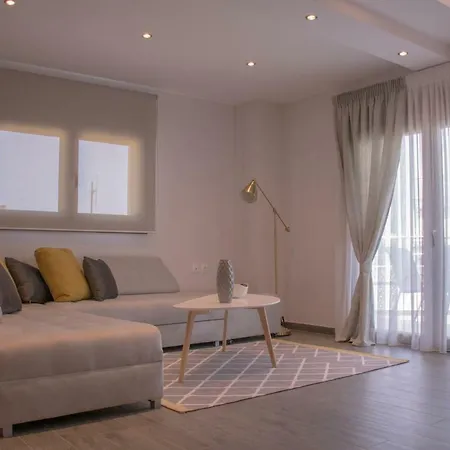 Luxury Sea View Apartment